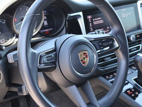 Certified 2023 Porsche Macan S AWD/4WD image 23