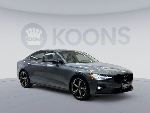 Used 2024 Volvo S60 B5 Plus image 14