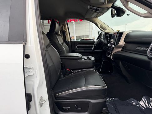 Used 2024 RAM 2500 Laramie AWD/4WD image 16