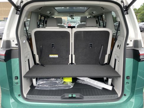 New 2025 Volkswagen ID. Buzz 1st Edition image 24