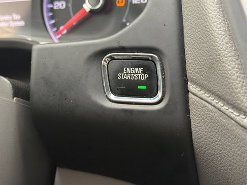 Used 2019 GMC Acadia SLE FWD image 32