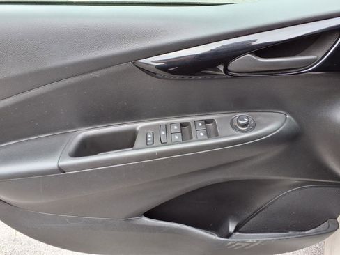 Used 2021 Chevrolet Spark LT image 9