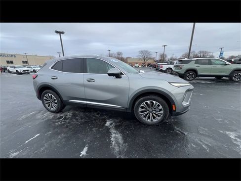 Certified 2025 Buick Envision Preferred image 9