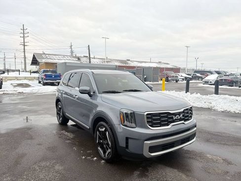 Used 2024 Kia Telluride S w/ S Sunroof Package AWD/4WD image 11