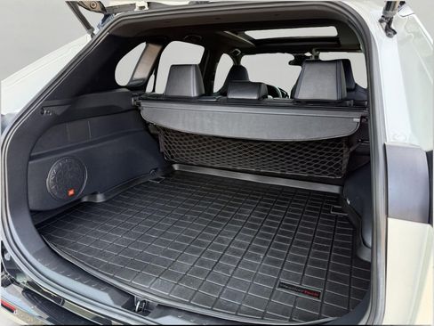 Used 2021 Toyota RAV4 XSE AWD/4WD image 16