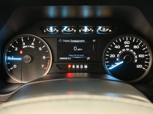 Used 2018 Ford F150 XLT w/ Equipment Group 302A Luxury RWD image 27