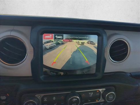 Used 2021 Jeep Wrangler Unlimited Sahara AWD/4WD image 23