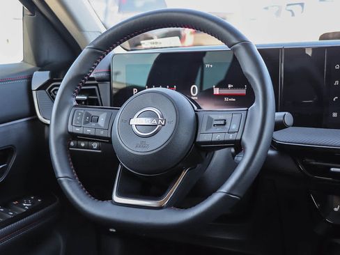 Used 2026 Nissan Kicks SR w/ SR Premium Package FWD image 15