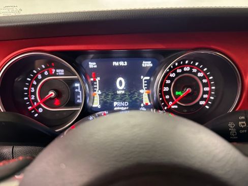 Used 2019 Jeep Wrangler Unlimited Rubicon AWD/4WD image 22
