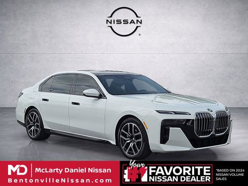 Used 2025 BMW 740i xDrive AWD/4WD image 1