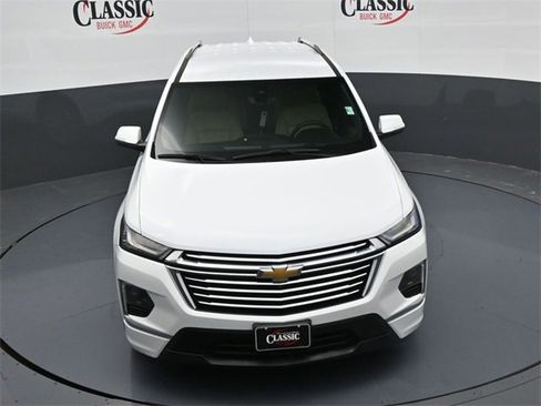Used 2022 Chevrolet Traverse Premier image 19