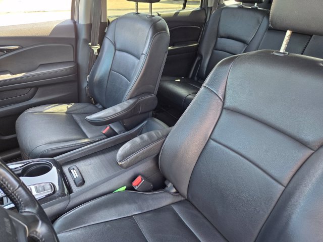 Used 2021 Honda Pilot Touring image 11