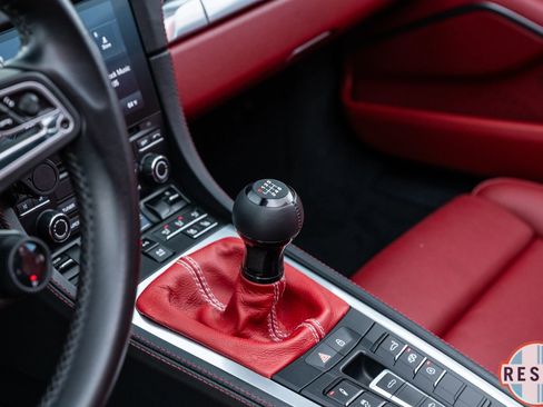 Used 2019 Porsche 718 Boxster GTS RWD image 29