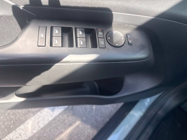 Used 2024 Hyundai Kona SE FWD image 13