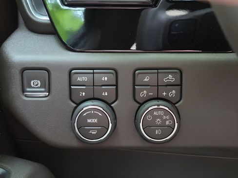 New 2026 Chevrolet Silverado 2500 LT w/ Texas Edition AWD/4WD image 22