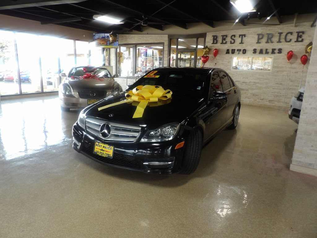 Used 2012 Mercedes-Benz C 250 Sedan image 3