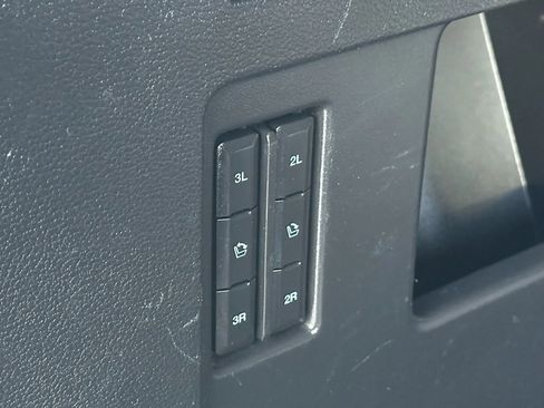 Used 2019 Ford Expedition Platinum image 25