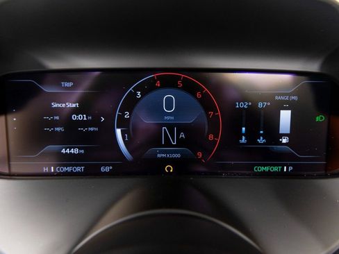 Used 2024 McLaren 750S Spider image 18