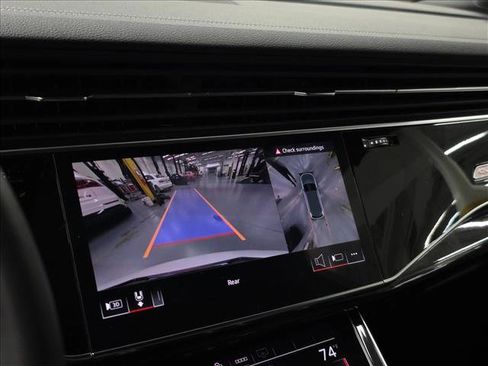 Certified 2025 Audi Q7 3.0T Premium Plus image 26
