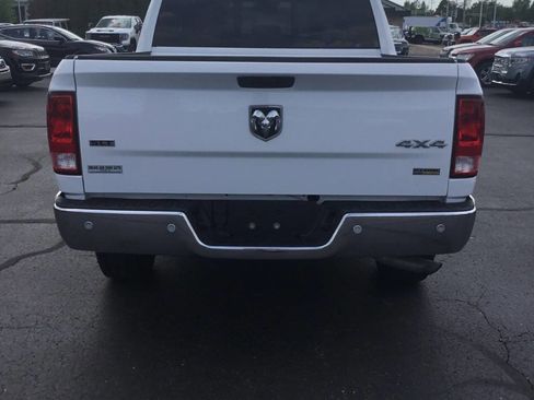 Used 2019 RAM 1500 Classic SLT w/ Luxury Group AWD/4WD image 4