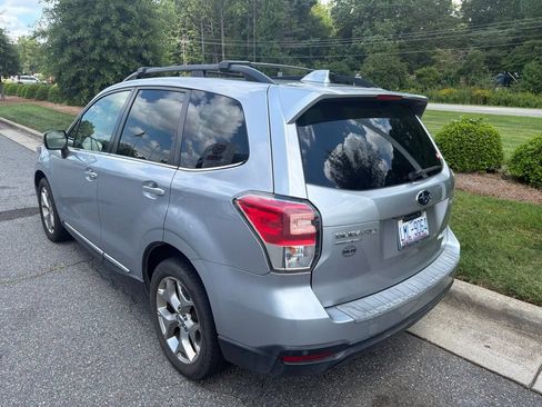 Used 2018 Subaru Forester 2.5i Touring w/ Popular Package #2 AWD/4WD image 5