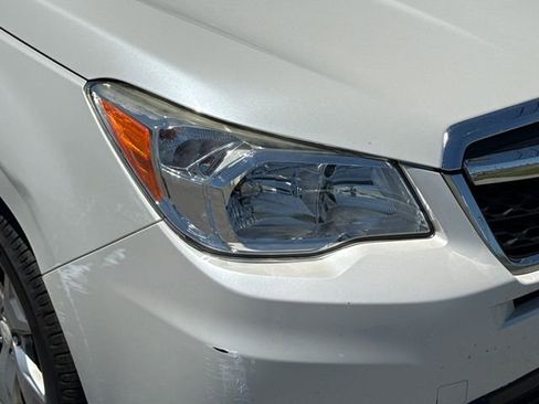 Used 2015 Subaru Forester 2.5i w/ Alloy Wheel Package AWD/4WD image 10