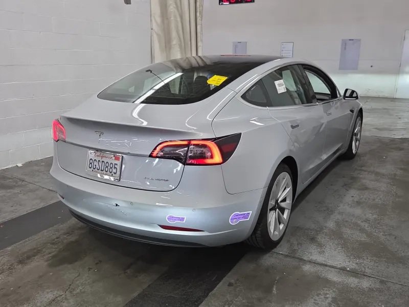 Used 2018 Tesla Model 3 Long Range AWD/4WD image 2