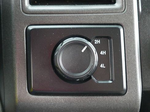 Used 2017 Ford F550 4x4 Crew Cab Super Duty image 31