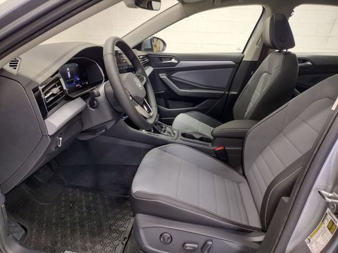 New 2026 Volkswagen Jetta SE FWD image 20