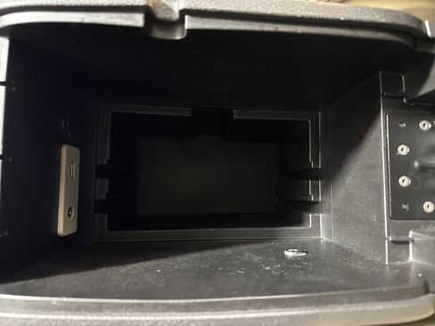 Used 2010 Ford Edge Limited image 29