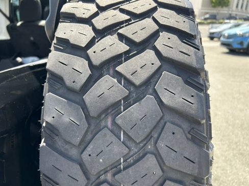 Used 2023 Jeep Wrangler Unlimited w/ Sun & Screen Package AWD/4WD image 61