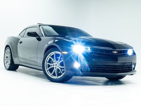 Used 2015 Chevrolet Camaro SS w/ RS Package image 5