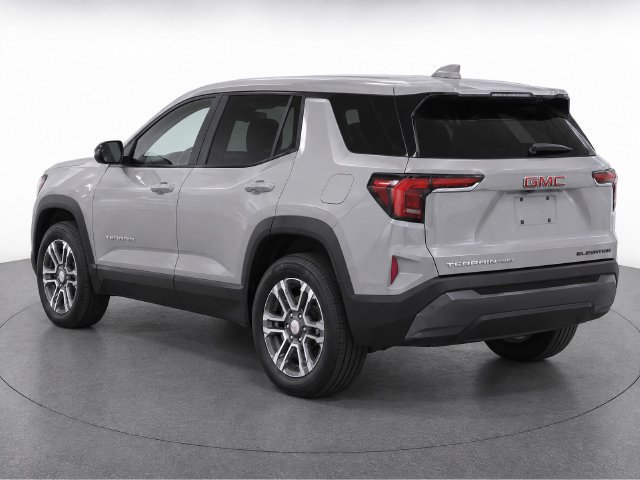Used 2026 GMC Terrain Elevation AWD/4WD image 3