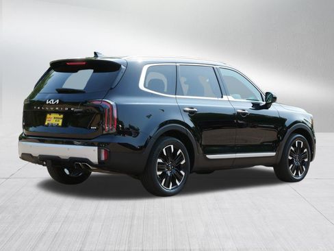Certified 2024 Kia Telluride SX w/ Towing Package AWD/4WD image 7