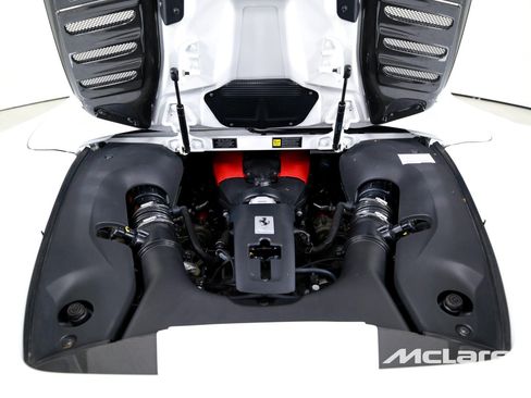 Used 2023 Ferrari F8 Tributo RWD image 24