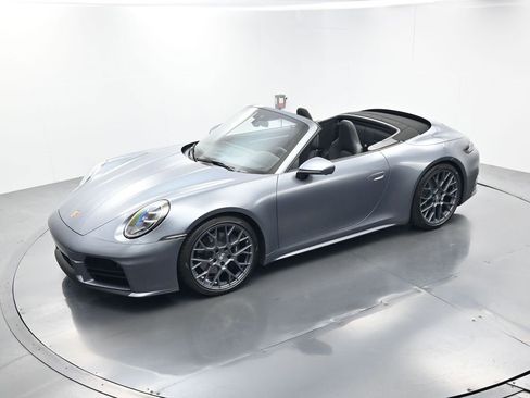 Used 2026 Porsche 911 Carrera T RWD image 44