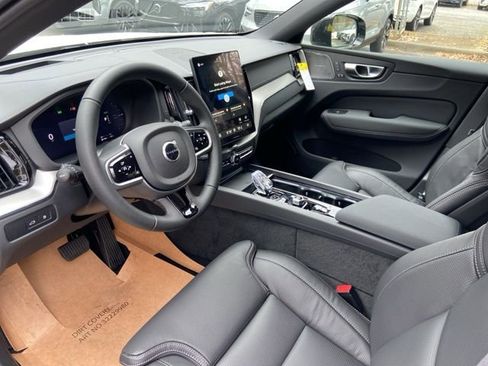 New 2026 Volvo XC60 T8 Ultra w/ Climate Package AWD/4WD image 11