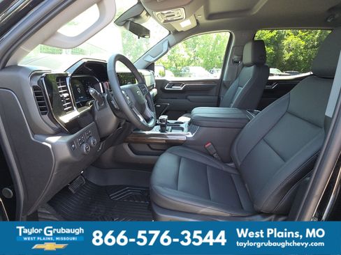 New 2026 Chevrolet Silverado 1500 LT Trail Boss w/ Safety Package AWD/4WD image 16