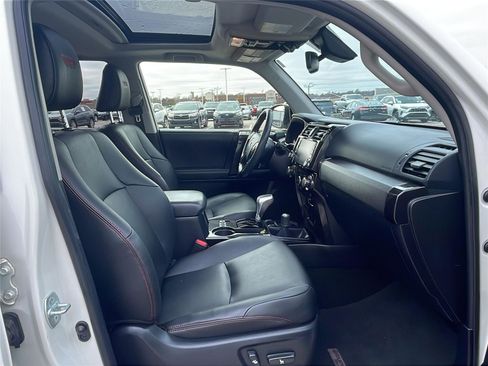 Used 2020 Toyota 4Runner TRD Off-Road Premium image 14