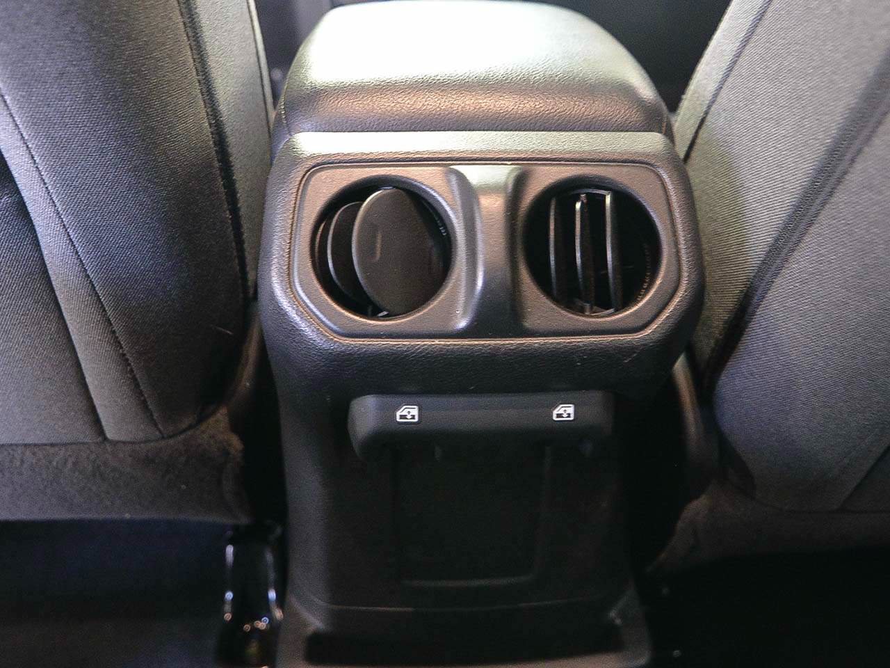 Used 2024 Jeep Wrangler Unlimited AWD/4WD image 10
