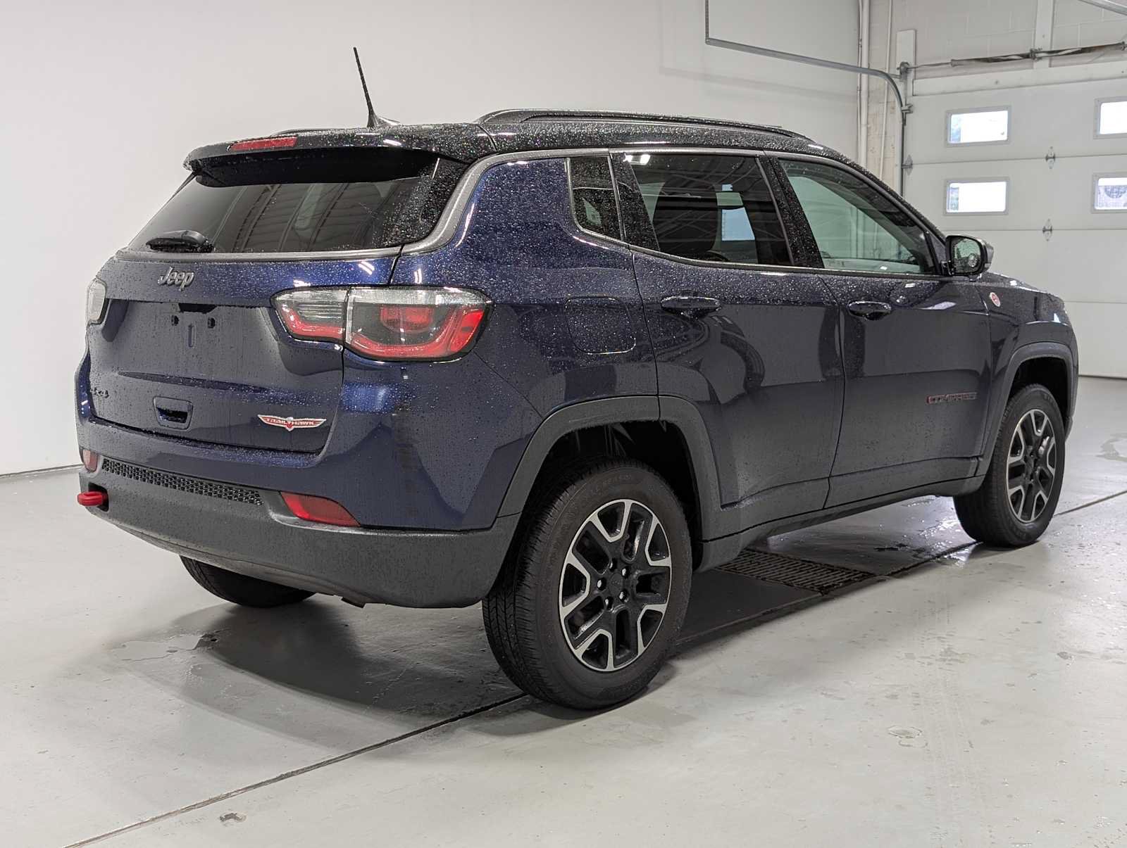 Used 2019 Jeep Compass Trailhawk w/ Cold Weather Group AWD/4WD image 8