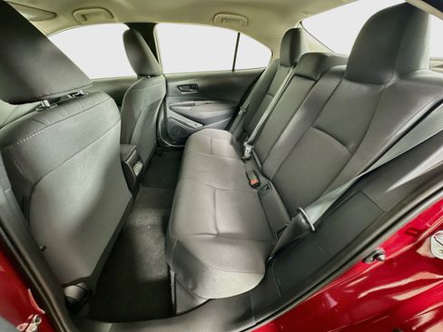 Used 2025 Toyota Corolla LE FWD image 25