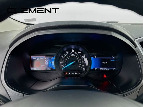 Used 2022 Ford Edge SE w/ Black Appearance Package image 18