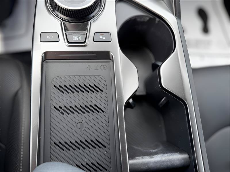 Used 2022 Kia EV6 Wind RWD image 45