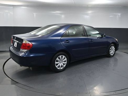 Used 2006 Toyota Camry LE FWD image 4