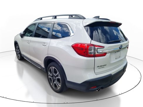 Used 2023 Subaru Ascent Limited w/ Technology Package AWD/4WD image 4