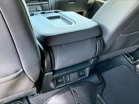 Used 2024 Chevrolet Silverado 2500 Custom w/ Custom Value Package AWD/4WD image 13