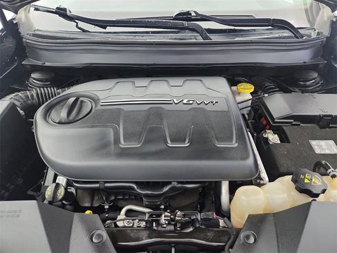 Used 2020 Jeep Cherokee Limited image 38