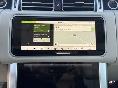 Used 2020 Land Rover Range Rover HSE image 28