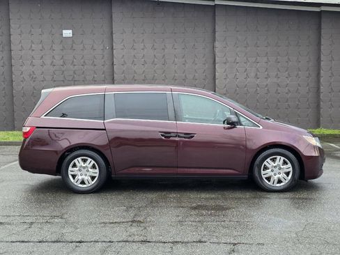 Used 2012 Honda Odyssey LX image 16